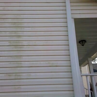 Dirty Vinyl Siding before Power Washing in Chattanooga TN by QualityPRO Power Washing