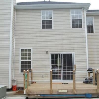 Dirty Vinyl Siding before Power Washing in Chattanooga TN by QualityPRO Power Washing