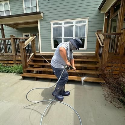 Deck Cleaning in Chattanooga TN