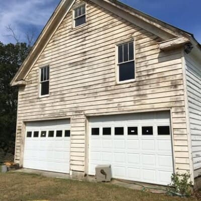 Dirty Vinyl Siding before Power Washing in Chattanooga TN by QualityPRO Power Washing