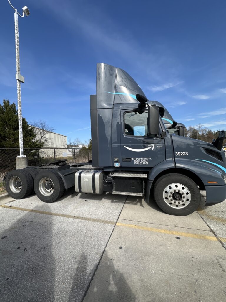 This project involved the bi-weekly exterior detailing and washing of ParkMyFleet's daycab and sleeper cab tractors in Chattanooga, utilizing customized deluxe wash procedures that cleaned paint, glass, and mirrors without the use of harsh acid-based brighteners, while selectively brightening chrome and aluminum components on designated units.
