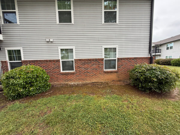 This project involved a comprehensive exterior soft wash and pressure cleaning of an apartment community in Cleveland, restoring the buildings, breezeways, concrete walkways, mail center, dumpster pads, and clubhouse to a clean and refreshed condition.