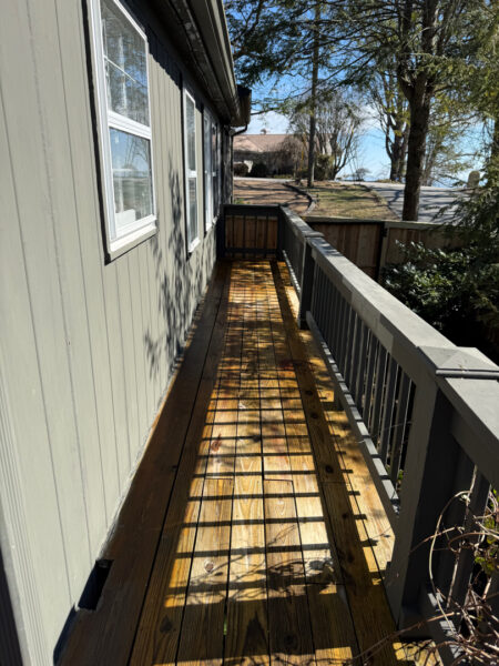 This project in Signal Mountain involved the assessment, repair, prep work, and washing of a home's exterior as part of a comprehensive exterior and selective interior transformation.