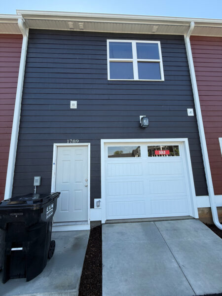 This project involved a comprehensive exterior rinse of a newly constructed Chattanooga home, detached garage, and surrounding hardscapes, including the walkway, driveway, and patio, to remove post-construction dust, debris, and residue in preparation for the final walkthrough and move-in.