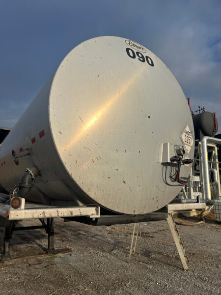 Performed bi-weekly deluxe exterior wash services on tanker trucks in Chattanooga, which included applying tailored detergents, degreasers, and aluminum brighteners, hand-scrubbing high-buildup areas, pressure rinsing, and performing specialized tar removal on units #079 and #086.