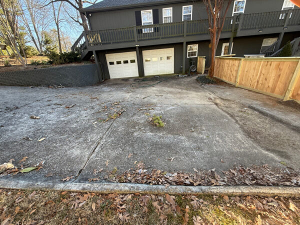 This project in Signal Mountain involved the assessment, repair, prep work, and washing of a home's exterior as part of a comprehensive exterior and selective interior transformation.