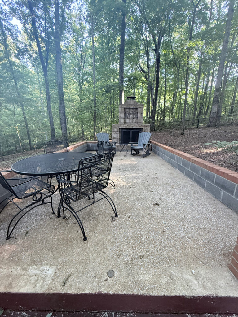 This project involved a comprehensive exterior cleaning of a Signal Mountain home using tailored soft-wash and surface-wash methods to safely remove dirt, mold, and mildew from the siding, concrete sidewalk, fireplace pad, and wood deck.