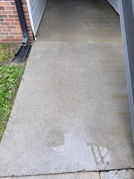 This project involved a comprehensive exterior soft wash and pressure cleaning of an apartment community in Cleveland, restoring the buildings, breezeways, concrete walkways, mail center, dumpster pads, and clubhouse to a clean and refreshed condition.