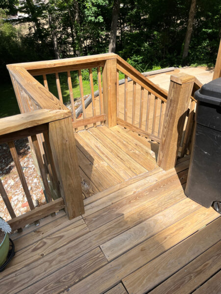 This project in Hixson restored the home's exterior, concrete walkway, driveway, and wood deck through specialized low-pressure soft washing and thorough rinsing to remove mold, mildew, dirt, and other surface contaminants.