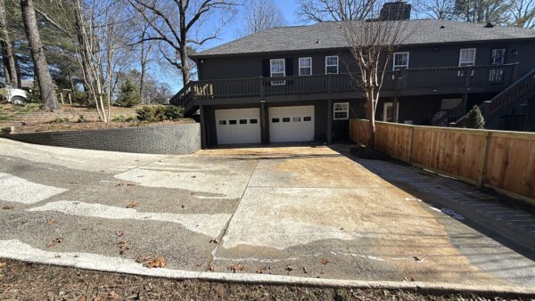 This project in Signal Mountain involved the assessment, repair, prep work, and washing of a home's exterior as part of a comprehensive exterior and selective interior transformation.
