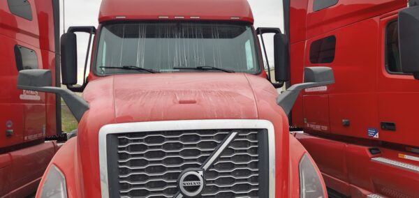 This project involved performing consistent, monthly exterior pressure washes on a fleet of Carter Express sleeper cab trucks in Chattanooga to remove road grime and maintain a professional appearance.