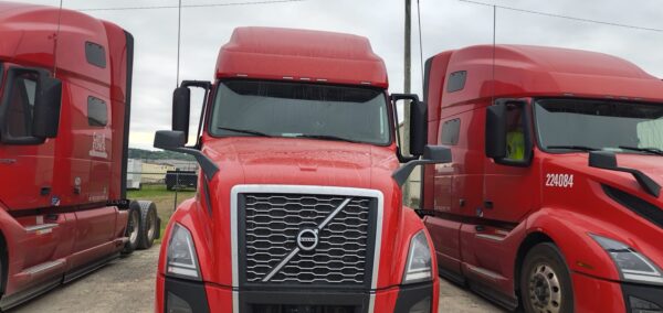 This project involved performing consistent, monthly exterior pressure washes on a fleet of Carter Express sleeper cab trucks in Chattanooga to remove road grime and maintain a professional appearance.