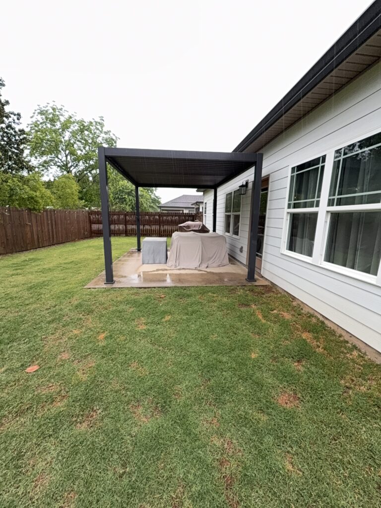 This project involved a complete, low-pressure soft wash of a Chattanooga single-story home and its attached pergola to safely clean the siding, gutters, soffits, and architectural details of organic growth and environmental buildup.