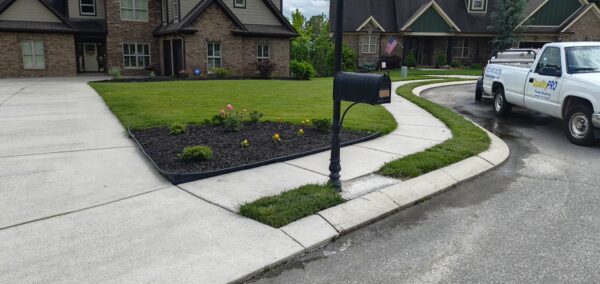 This project in Collegedale involved a comprehensive professional wash and detergent pre-treatment of a concrete driveway and adjacent sidewalk to thoroughly remove heavy dirt, mold, and mildew.