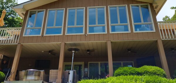 This project provided comprehensive interior and exterior glass cleaning for a single-story home in Soddy-Daisy, focusing exclusively on restoring streak-free clarity to the panes to maximize natural light and visibility.