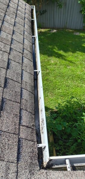 This project involved a comprehensive gutter cleaning, flushing, and downspout inspection across a 31-unit townhome community in Fort Oglethorpe, with all debris collected and removed to ensure clean surrounding grounds and fully functional drainage systems.